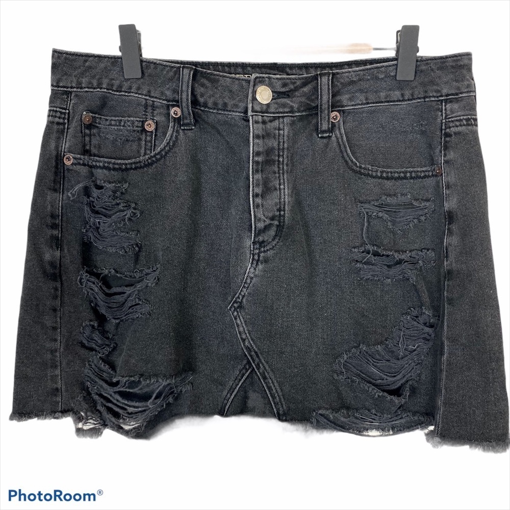 AMERICAN EAGLE Y2K DISTRESSED Blk Mini Jean Skirt